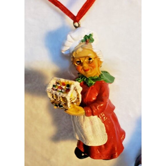 Cracker Barrel Vintage 3 Pc Christmas Ornament Lot Mrs. Claus Santa Star Bell - Picture 4 of 6